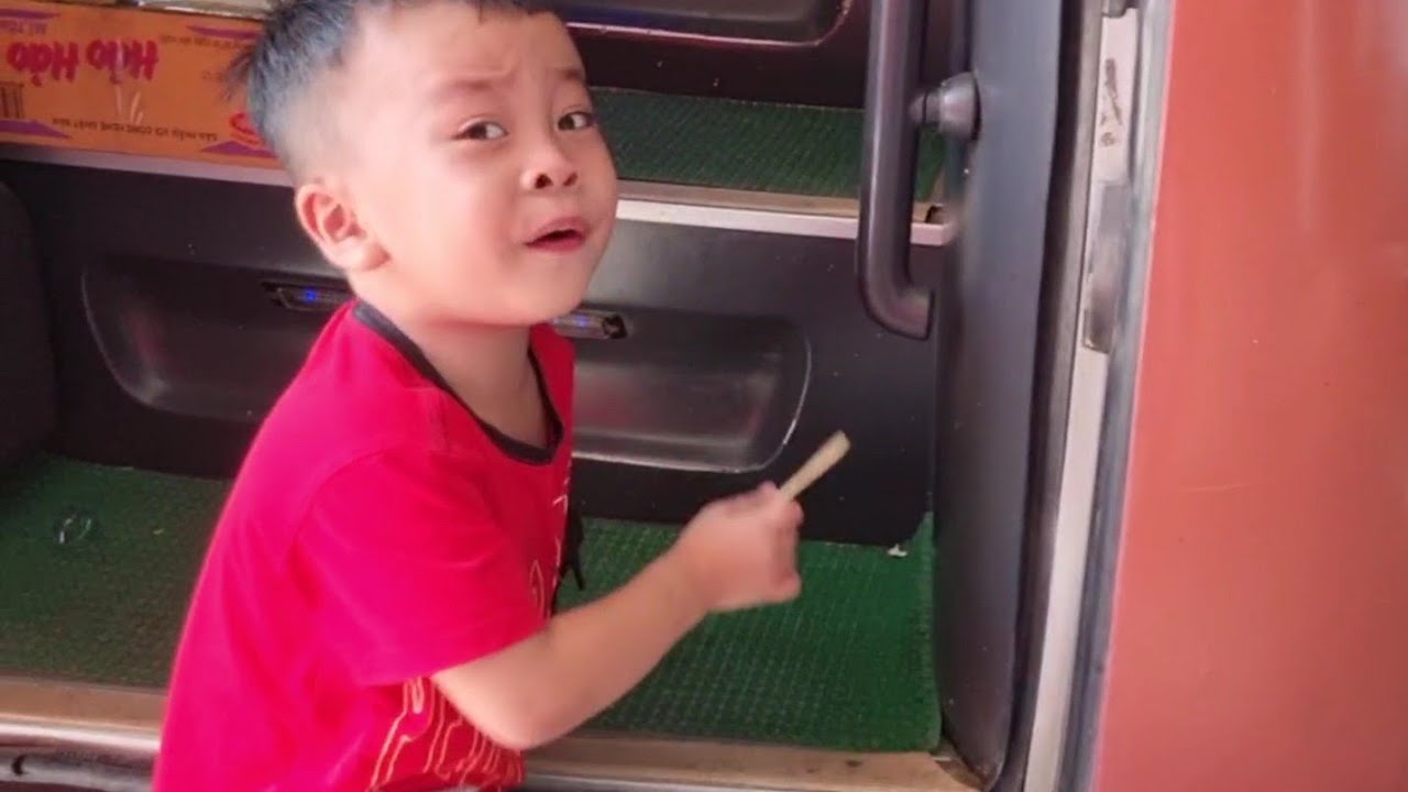 Chuột Chia Xúc Xích Cho Bạn Ăn Cùng #ngocdieuvlog123 #chuotchiaxucxichchoban