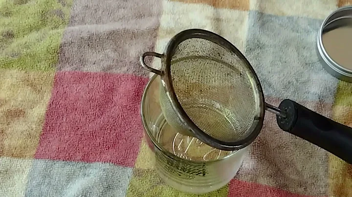 Comfrey Salve - How I make comfrey salve from fresh leaves.