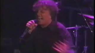 Ween 2000-05-02 Somerville MA Somerville Theater