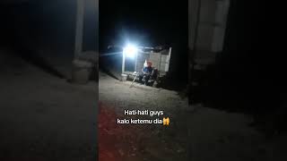 Dua pemuda ini nggak sengaja ketemu Kakek Cangkul @DesaHantu@misteri