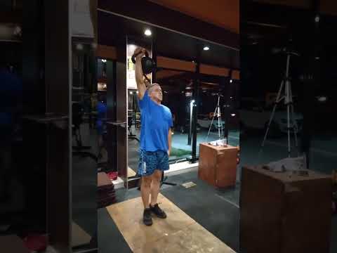 Строгий жим гири