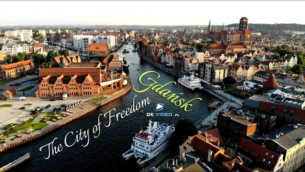 Gdańsk 2022 z lotu ptaka. Gdansk from above 4K.