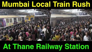 mumbai local train rush at thane railway station | mumbai local train rush | mumbai local train |