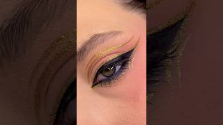 Download Lagu 🖤🧡Black and Golden Eyeliner Makeup Look✨✨#makeuptutorial#trending#shortvideo#shortsfeed#shorts MP3