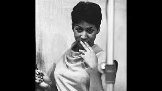 Aretha Franklin - Living in the streets