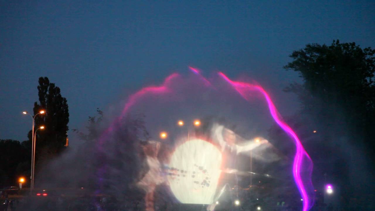 another clip of Multimedia Fountain Park show in Warszaw