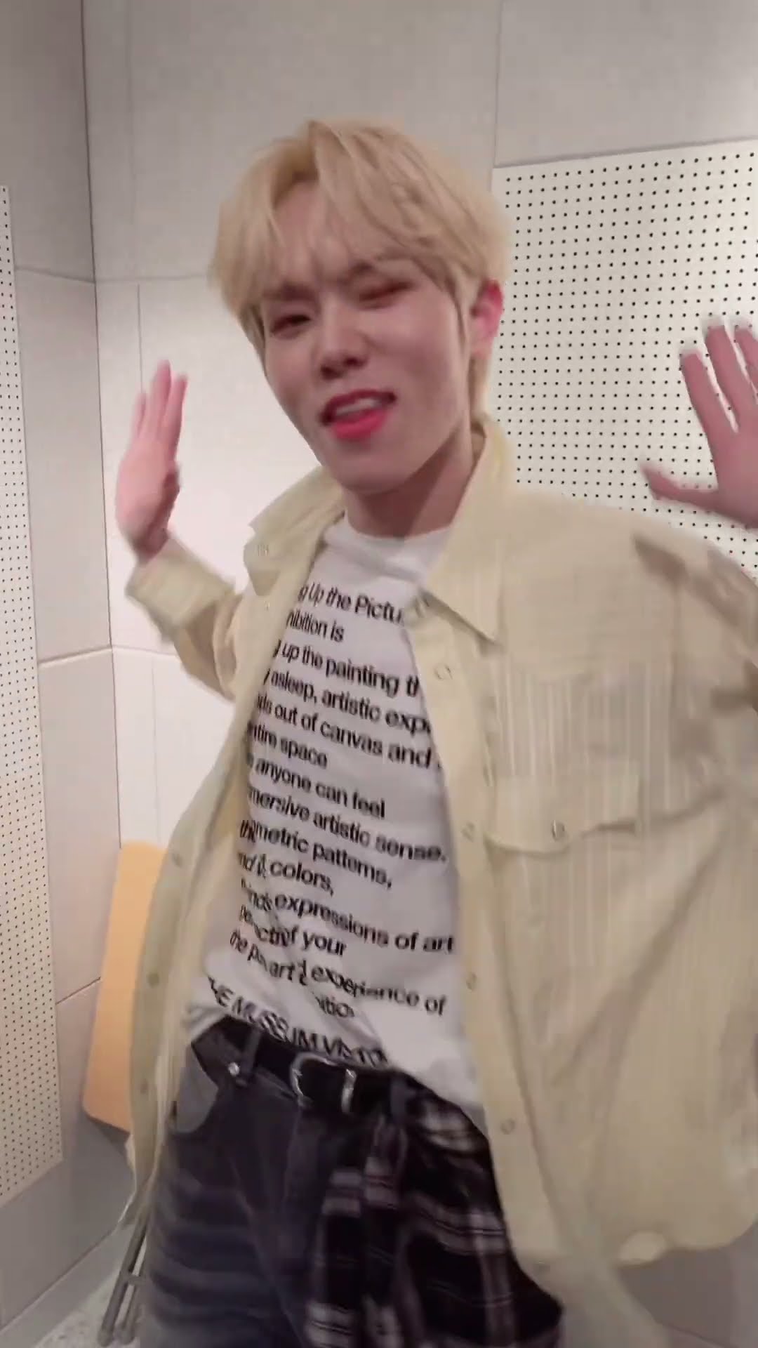 주문하신 TAP 챌린지 나왔습니다??(늦어서 미안해요 세이브?) #엔카이브 #NCHIVE #하엘 #HA_L #강산 #KANGSAN #TAP #taeyong