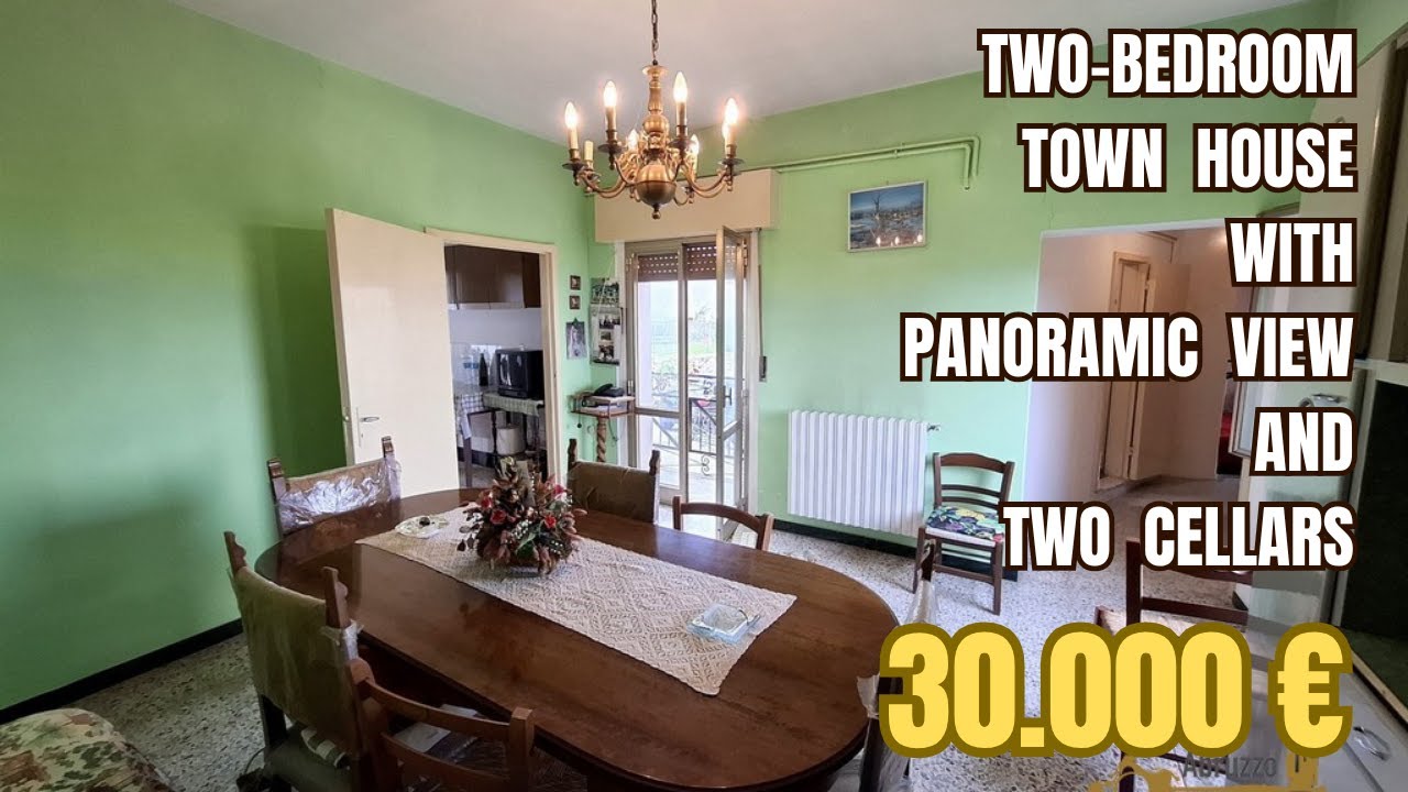 Two-bedroom stone house in habitable conditions, with basement and two cellars. Montemitro
