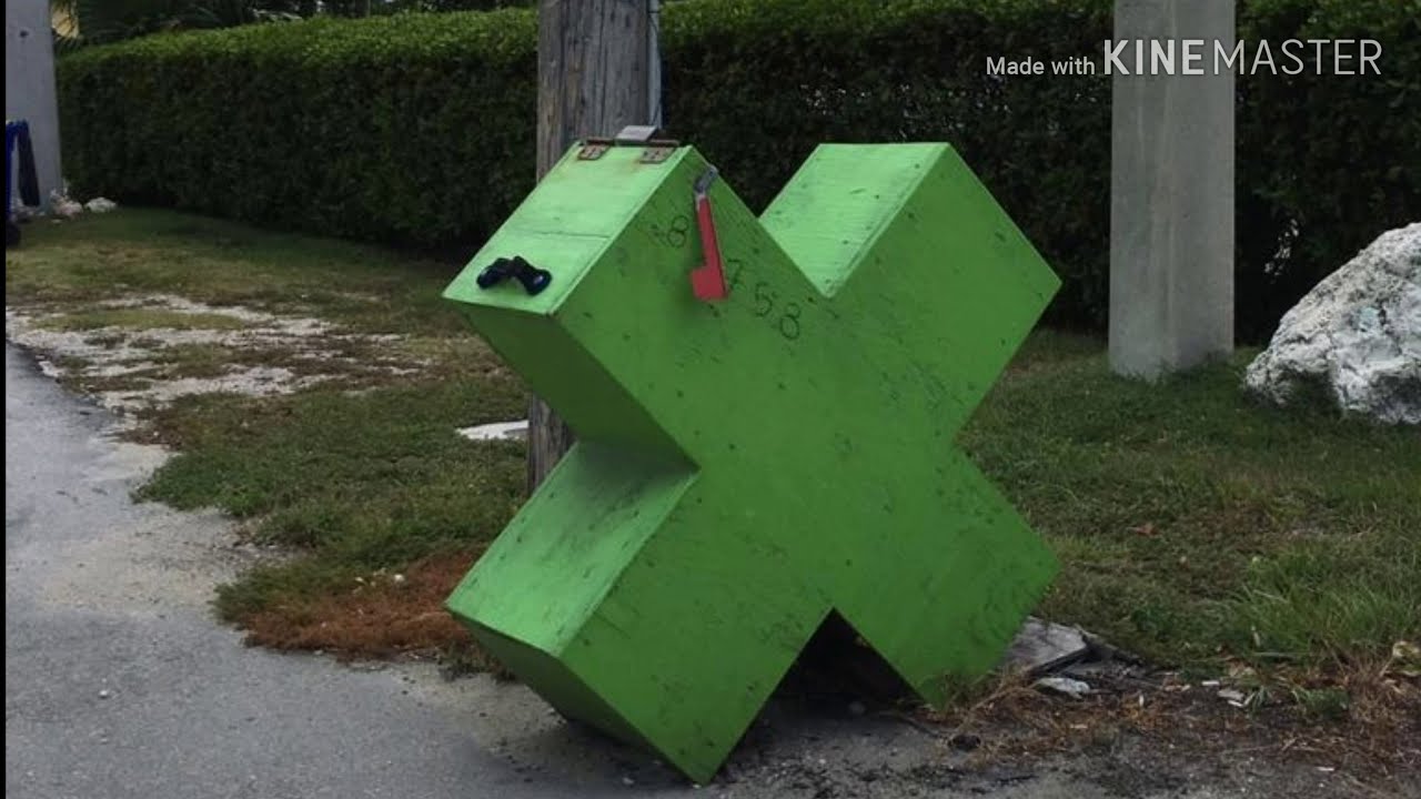 Strange, interesting mailboxes in Florida Keys