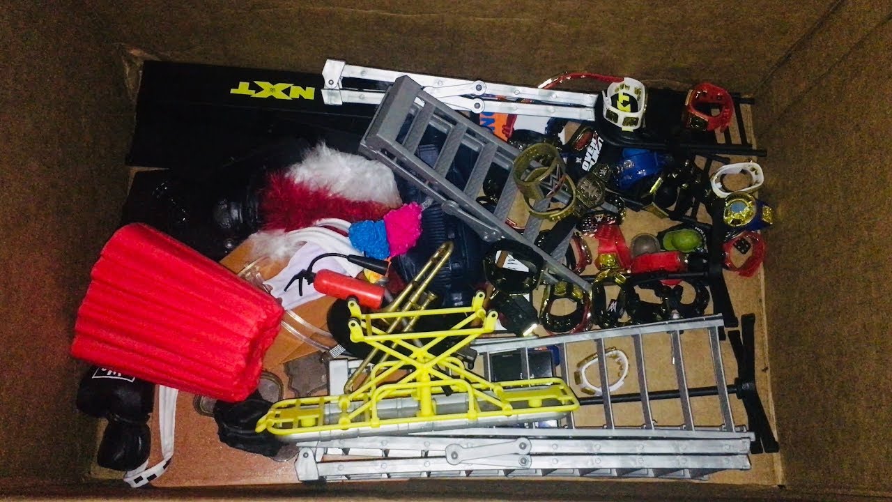 WWE ACTION FIGURE ACCESSORIES COLLECTION