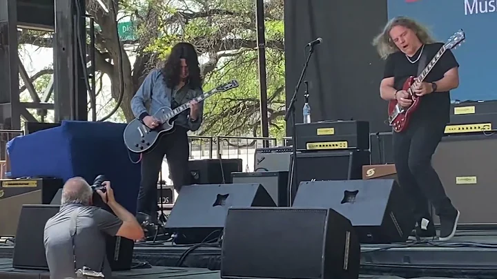 Frank Hannon of Tesla, live @ Dallas Guitar Festival May 2022 Modern Cowboy Amazing solo w J.T. Loux