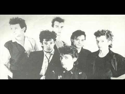 VIRUS-  Pronta Entrega  (HQ)