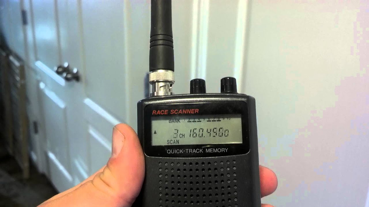 Radio Shack Pro-89 200 channel Scanner - YouTube