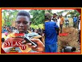 MWANAMKE ADAIWA KUJINYONGA HADI KUFA CHANZO HIKI HAPA NDUGU WA FUNGUKA MAZITO MWANAMKE ADAIWA KUJINYONGA HADI KUFA CHANZO HIKI HAPA NDUGU WA FUNGUKA MAZITO