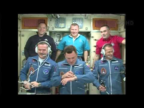 Expedition 34/35 Hatch Opening