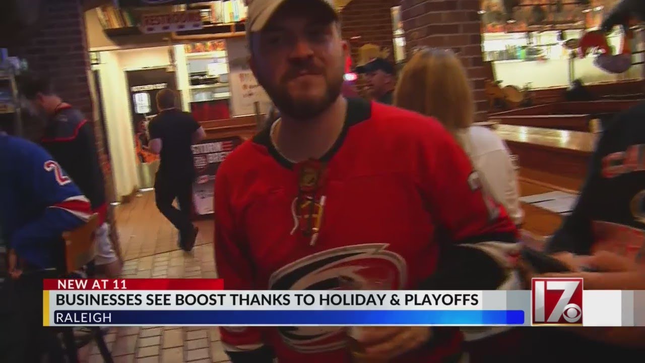 Game 7 on Memorial Day draws hundreds of Canes, Rangers fans to bars
