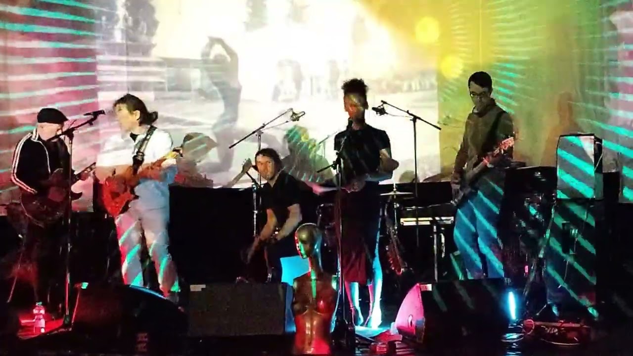 Midlife Krise (Live) | Champus und Freunde.