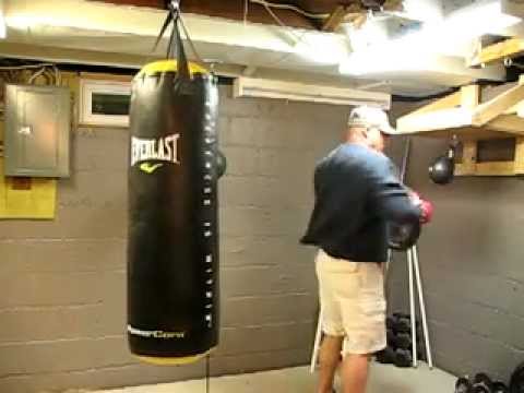 Everlast Heavy Bag Workout - YouTube