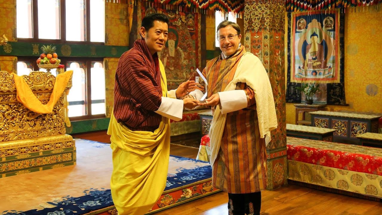 essay about 5th king of bhutan