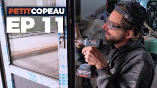 [Rénovation extrême] Ep 11 - Hors d'eau, hors d'air : on pose les menuiseries by Petitcopeau 25,809 views 6 months ago 30 minutes