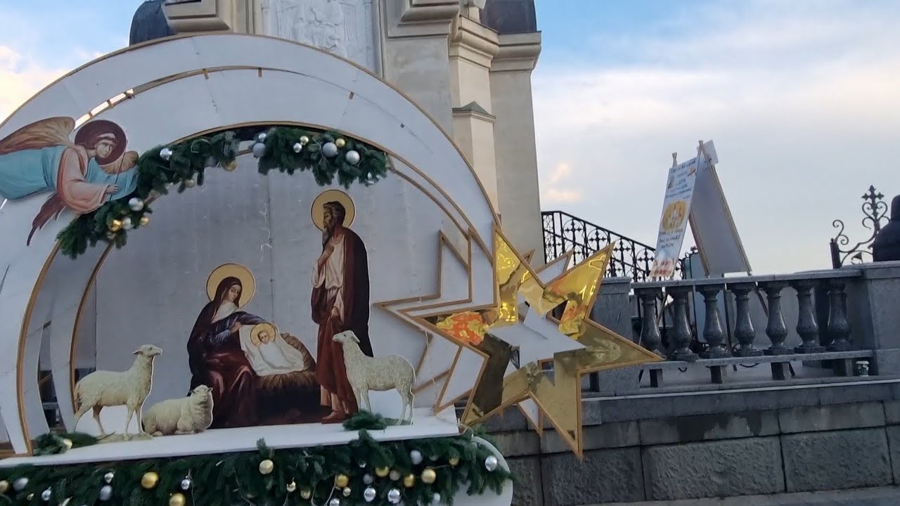 ЯЛТА, праздники закончились, ОПУСТЕЛИ улицы