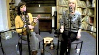 Garfunkel & Oates - I Would Never (Have Sex With You) (Live on KXLU)