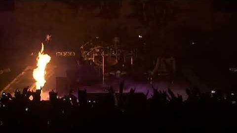 Avenged Sevenfold - Critical Acclaim (live in the LBC)