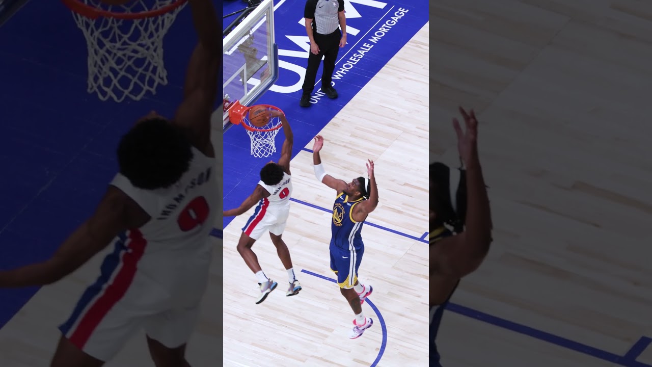 ROOK WITH THE PUTBACK!!!  