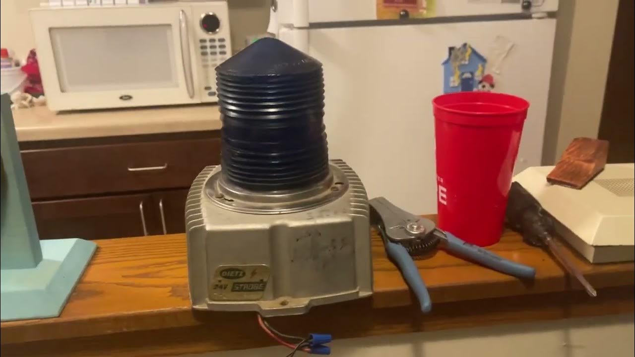 Dietz 7210 Blue Strobe (Used In KMart Blue Light Specials) YouTube