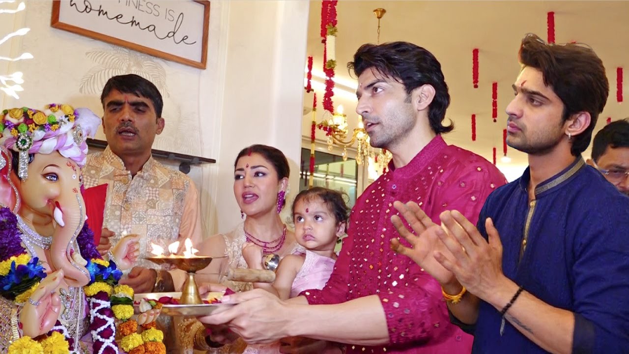 Gurmeet And Debina Ganesh Chaturthi 2025 Puja With Abhisekh Kumar | Pati Patni Aur Panga Couple