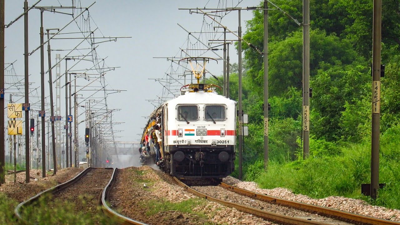 Milky white WAP-7 Climbing the gradient with Mahakaushal Superfast Express !