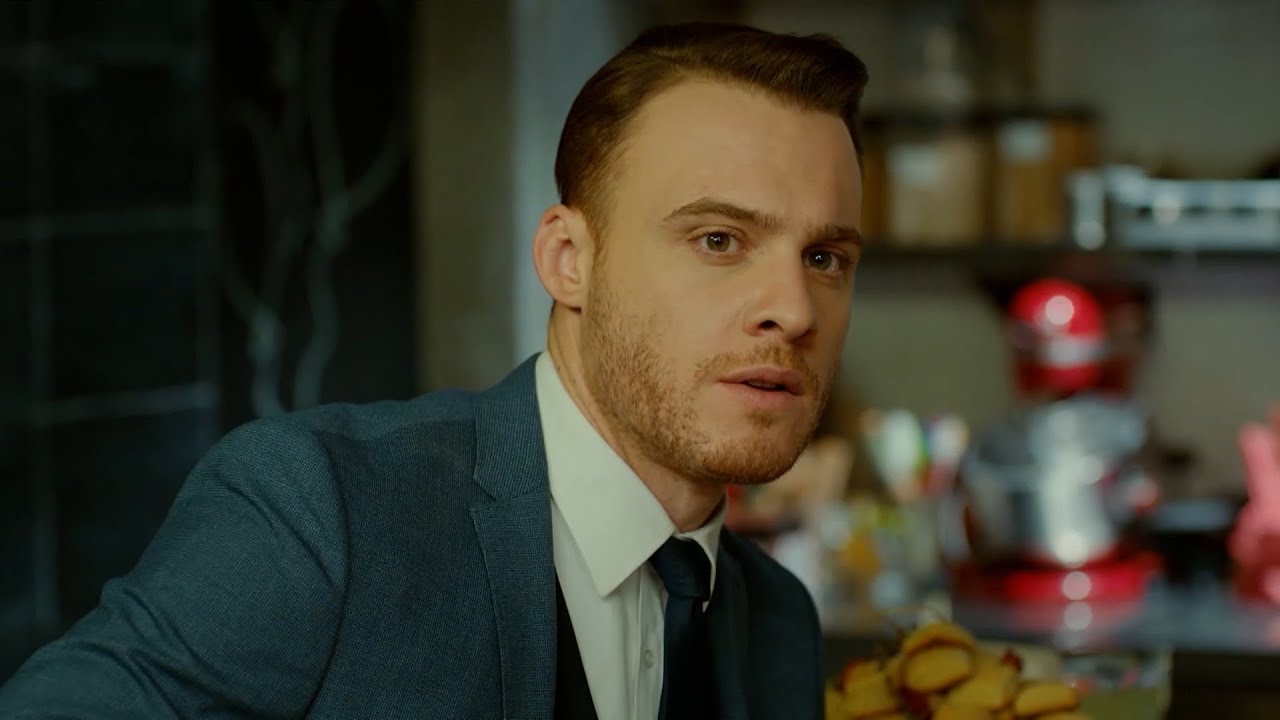 La entrada estelar de Eda eclipsa a todos, incluido Serkan | ¿Será que es Amor? | TNT Novelas