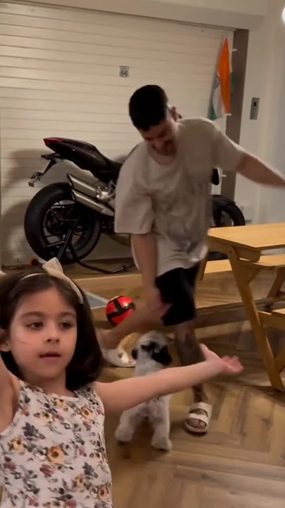Kunal Kemmu’s FUN garba with daughter Inaaya at home 😍 #kunalkemmu #shorts