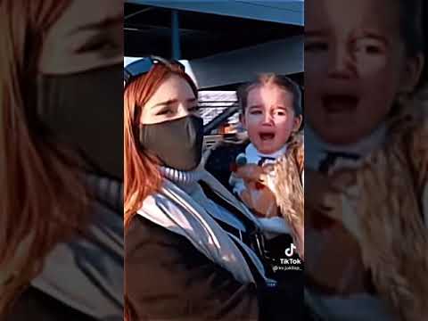Kima llorando un