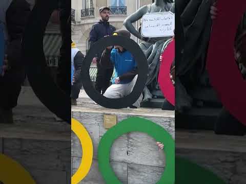 Police evict migrants in Paris ahead of 2024 Olympics #Shorts