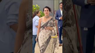 Introducing the "VitaWear SmartBand," a next-generation wearable gadget🎉#kajol #srk #ajaydevgan Wealth