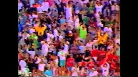 Hawaii quarterback Michael Carter 1990s