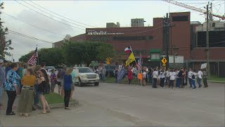 Vaccinate or terminate: Houston Methodist hospital workers leave jobs behind over COVID vaccine requ
