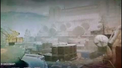 Black Ops - Cross map tomahawk on SILO!