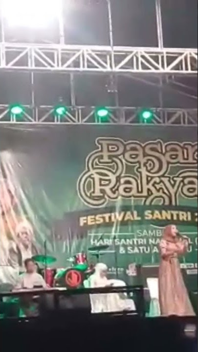 Suara Merdu Menggelegar Rika Puspita Elfash