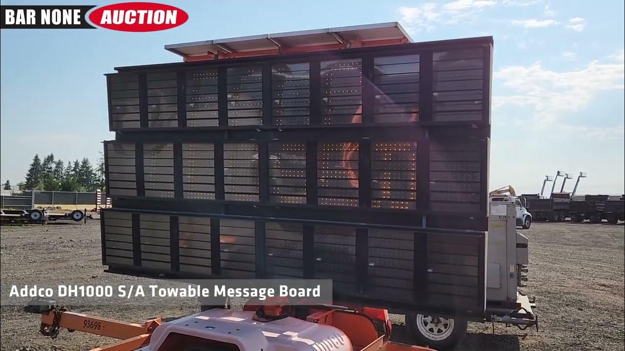 Addco DH1000 S/A Towable Message Board YouTube