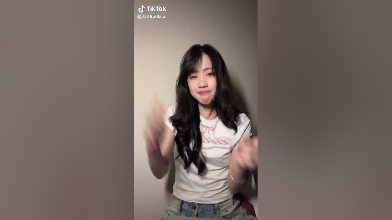 CINTA MU ITU HOAX ELLA your Love Is A Hoax YouTube love-is-a-hoax-heart-felt-at-one-place-youtube