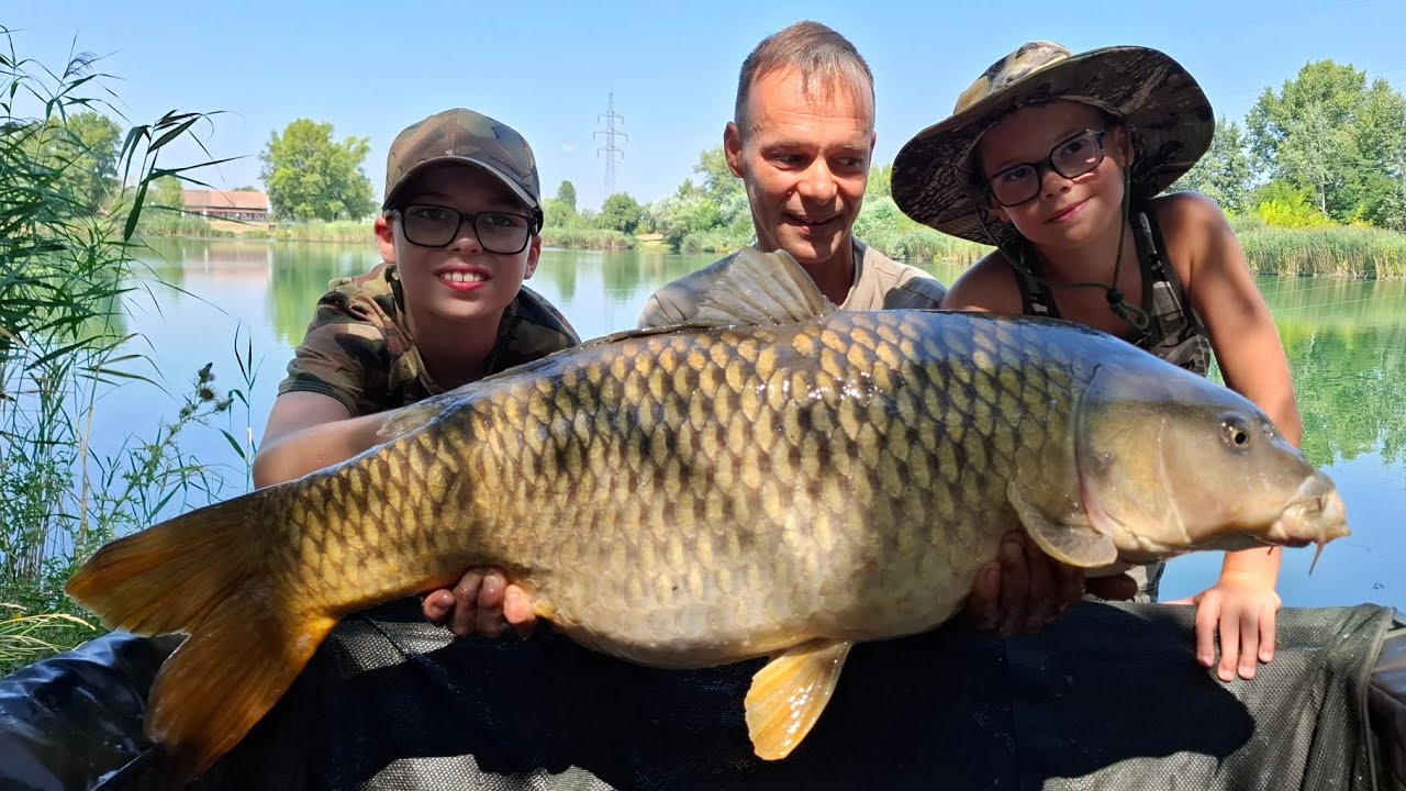 2025.08.14. Big carp and grasscarp fishing with my Youtube subscriber at lake Szavanna 