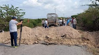 Chicapa de Castro rompe carretera por conflicto agrario con San Dionisio del Mar