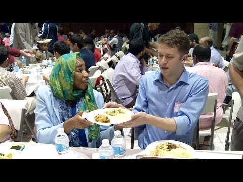 Video: Paljonko on iftar Houstonissa?