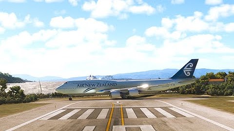 INSANE Air New Zealand Boeing 747 Takeoff! 😱 | Short Runway Over the Ocean