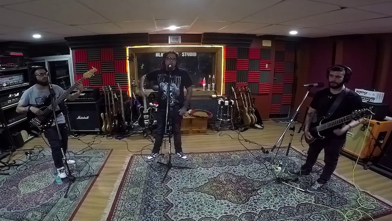 2X EN BLACKFLAG LIVE