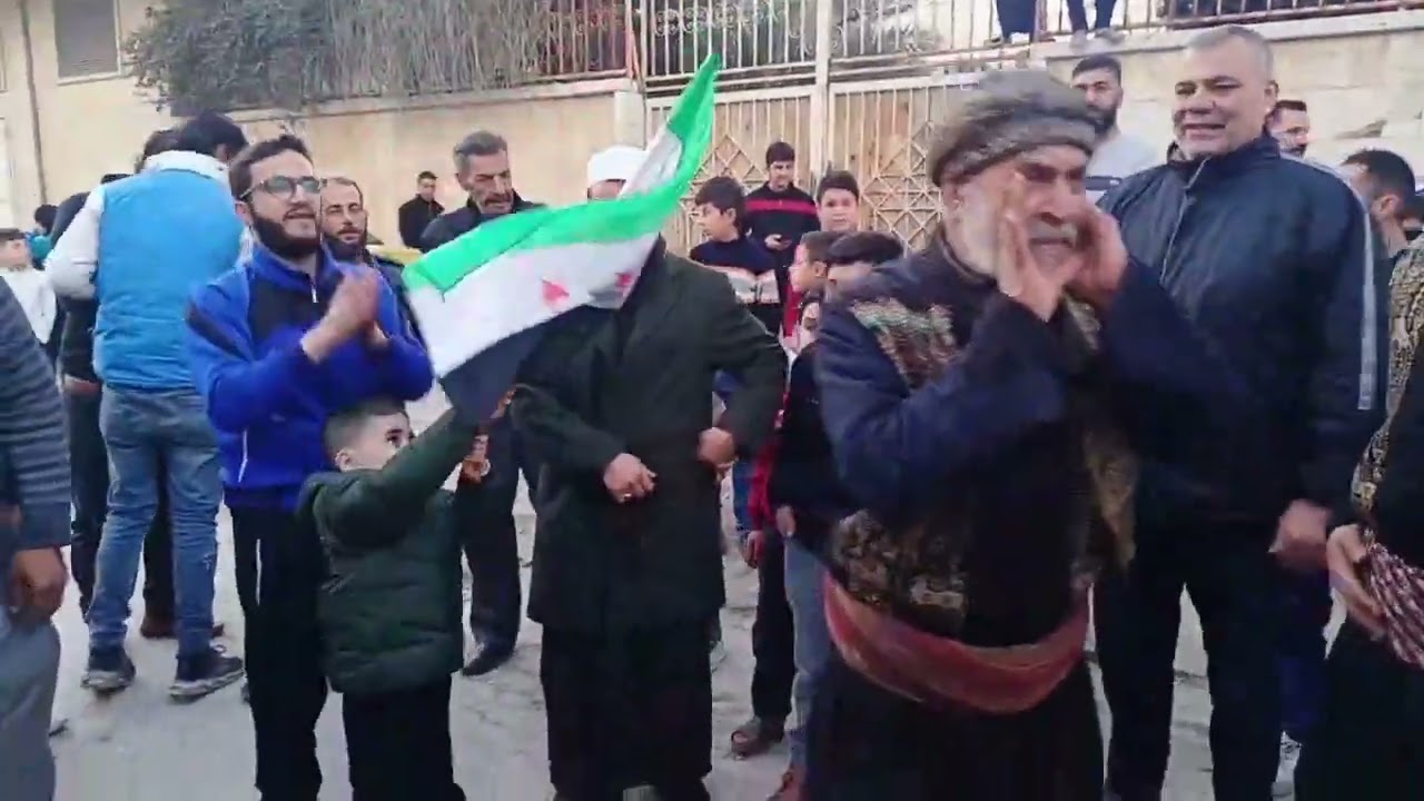 استقبالنا في #حماة لحظة وصولنا💚جزاكم الله خيرًااااا🤗محبكم #المعتصم_بالله فخر الدين🤍