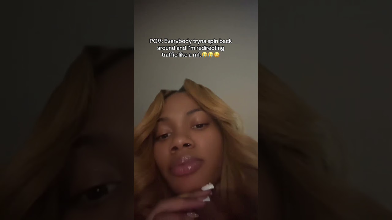 I control the traffic😭