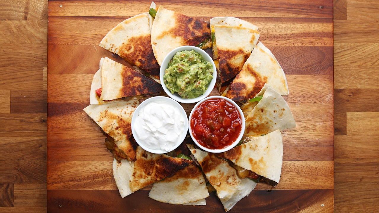 Steak Fajita Quesadillas - YouTube
